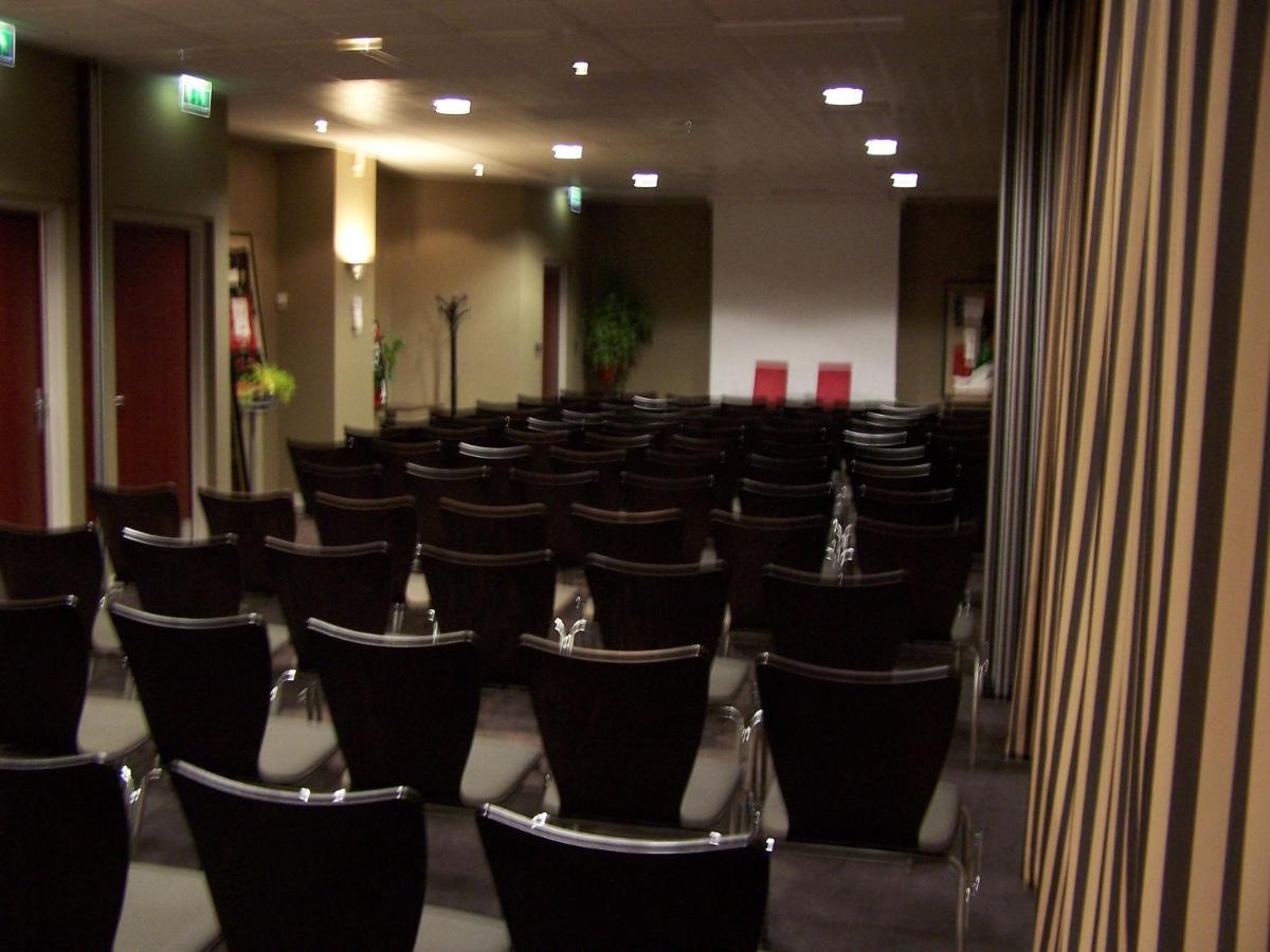 Hotel De Loire Et Restaurant Les Bateliers Trélazé Kültér fotó